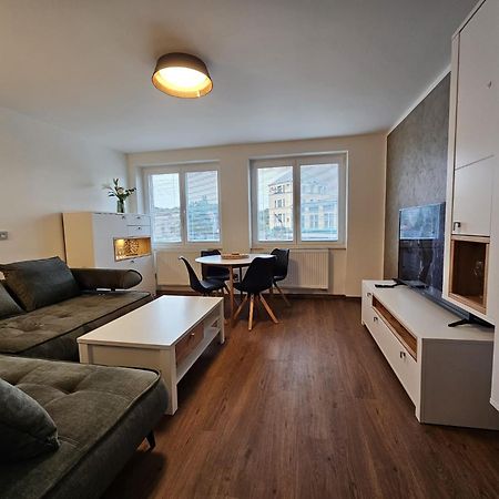 Apartman U Labe 宁布尔克 外观 照片