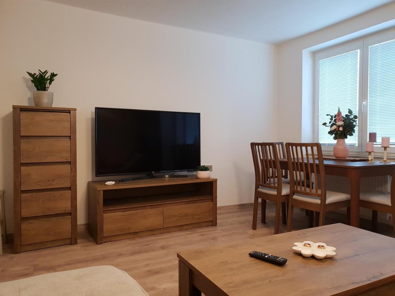 Apartman U Labe 宁布尔克 外观 照片