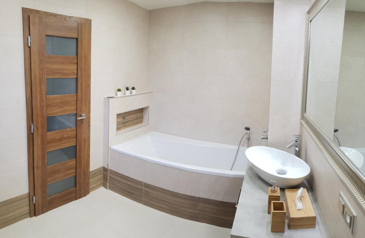 Apartman U Labe 宁布尔克 外观 照片