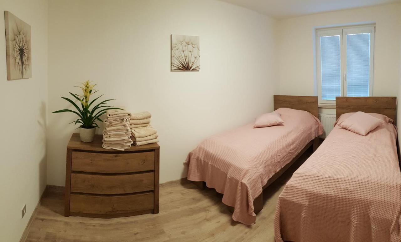 Apartman U Labe 宁布尔克 外观 照片